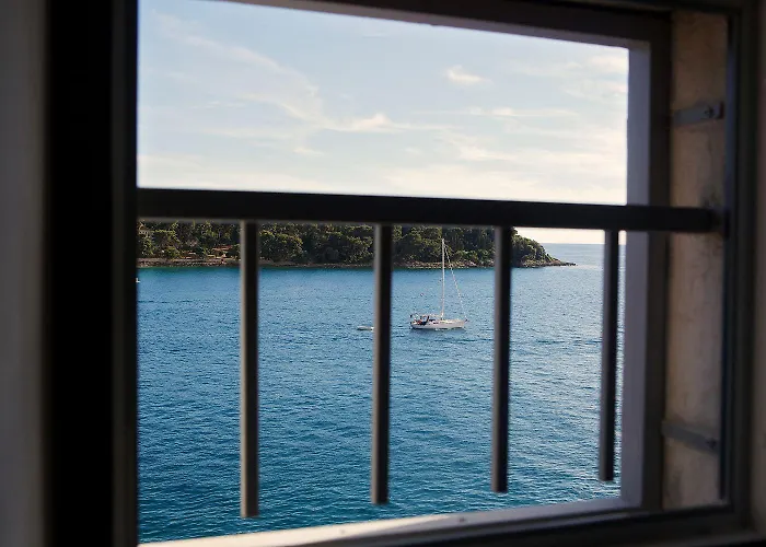 Daire Atemberaubendes In Mit Einzigartigem Panorama Direkt Am *