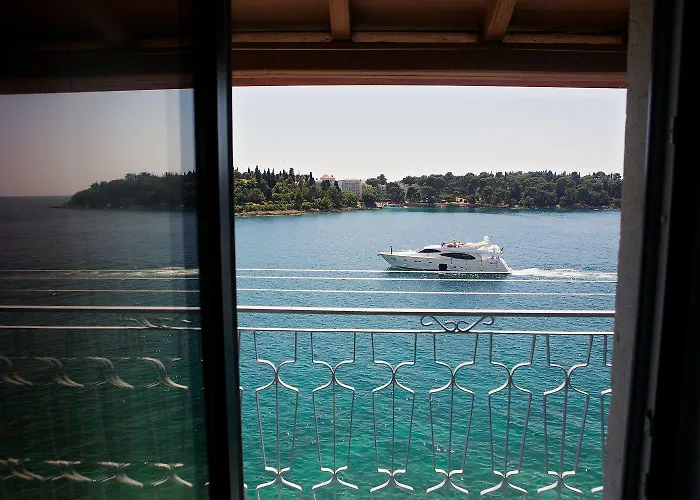 Atemberaubendes In Mit Einzigartigem Panorama Direkt Am