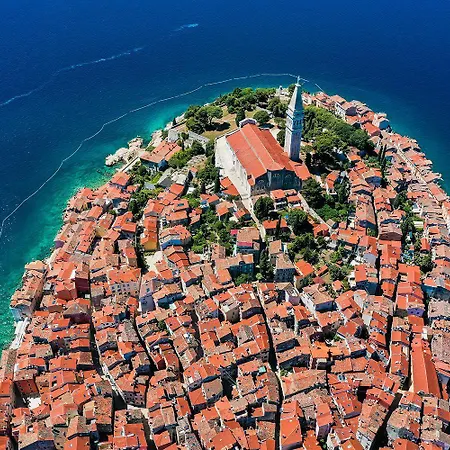 Atemberaubendes In Mit Einzigartigem Panorama Direkt Am Apartment Rovinj