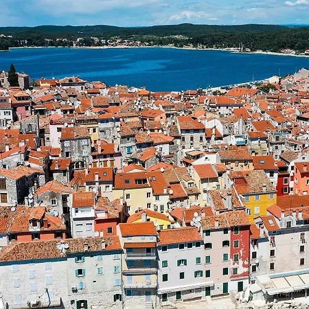 Atemberaubendes In Mit Einzigartigem Panorama Direkt Am *