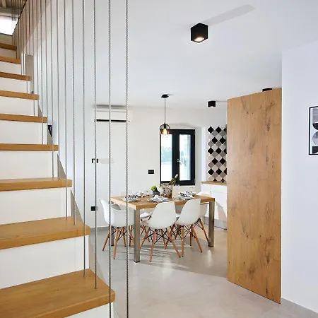 Atemberaubendes In Mit Einzigartigem Panorama Direkt Am