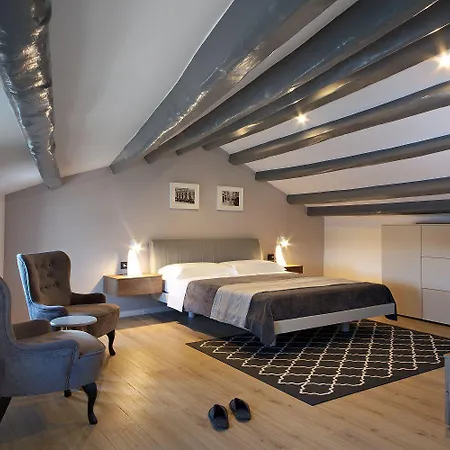 Atemberaubendes In Mit Einzigartigem Panorama Direkt Am *