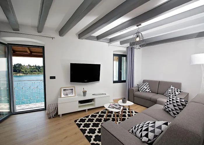 Apartamento Atemberaubendes In Mit Einzigartigem Panorama Direkt Am