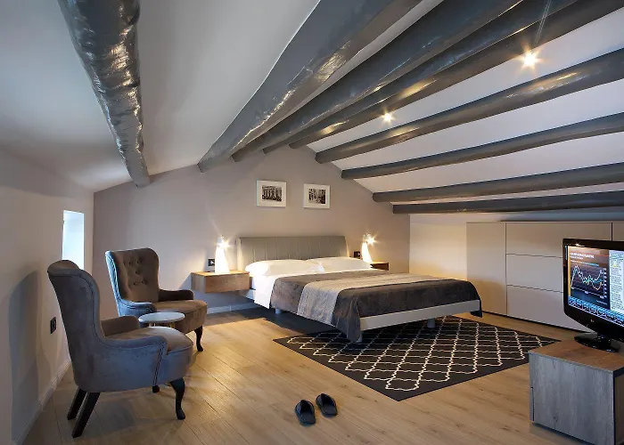 Atemberaubendes In Mit Einzigartigem Panorama Direkt Am *