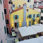Atemberaubendes In Mit Einzigartigem Panorama Direkt Am Lejlighed