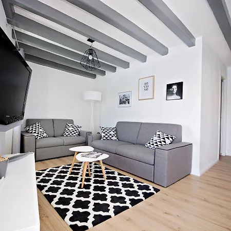 Apartamento Atemberaubendes In Mit Einzigartigem Panorama Direkt Am