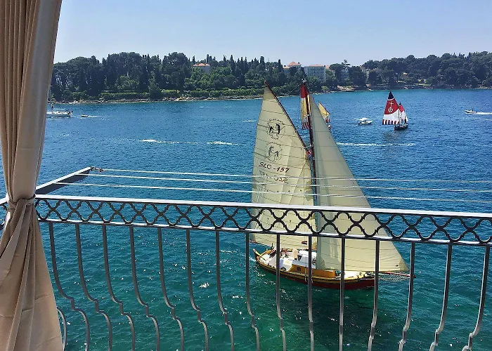 Atemberaubendes In Mit Einzigartigem Panorama Direkt Am アパート *