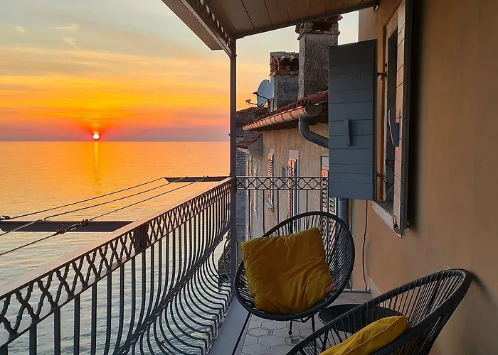 Apartman Atemberaubendes In Mit Einzigartigem Panorama Direkt Am Rovinj